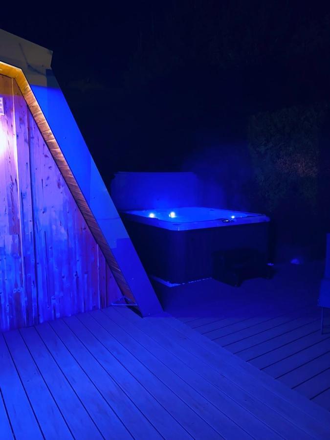 Au-Doux-Altic Chalet Romantique Avec Jacuzzi Et Sauna Métabief Exterior foto